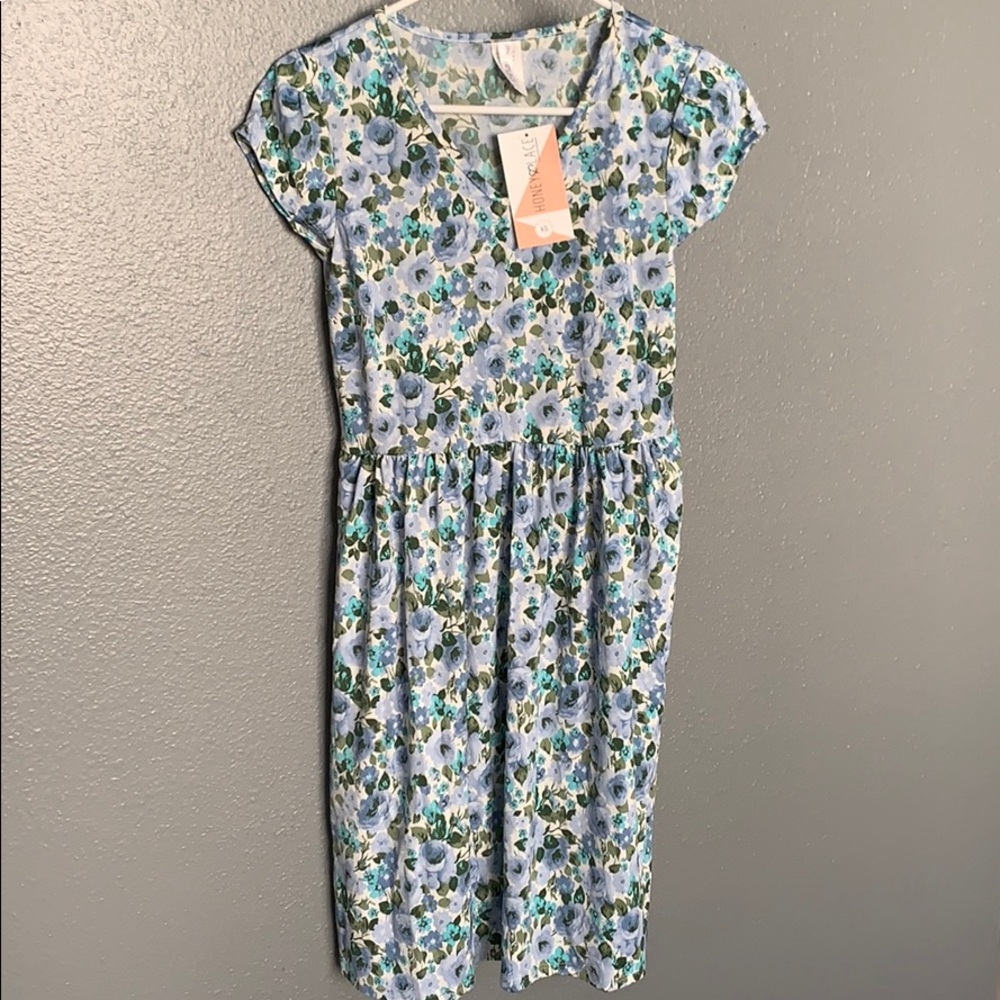 XS Honey & Lace Windsor dress